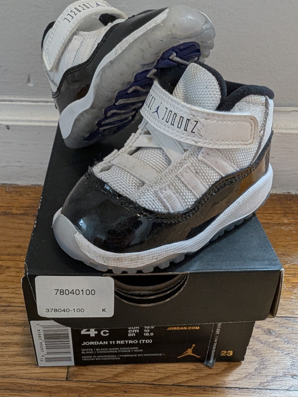 Jordan Retro 11 Size 4C 'Concord' Toddler Shoes - White/Black